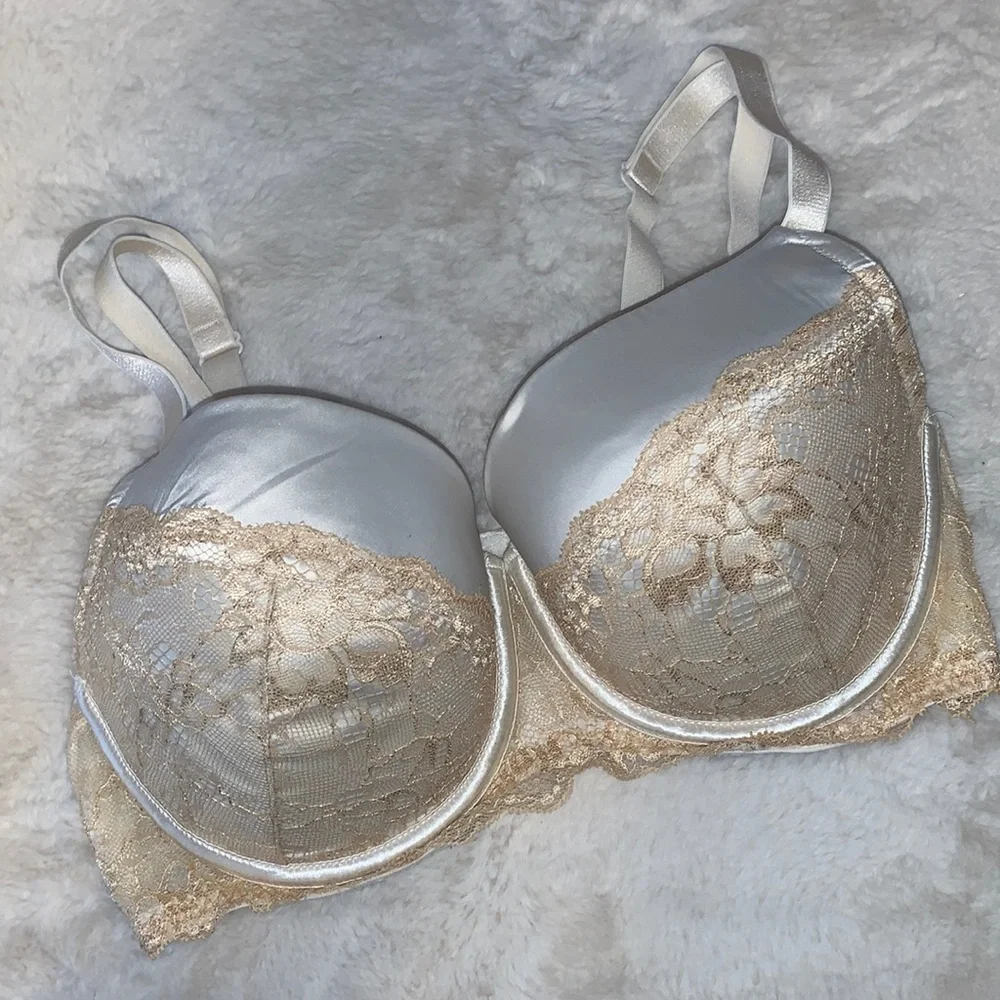 38D Cacique Padded push-up bra